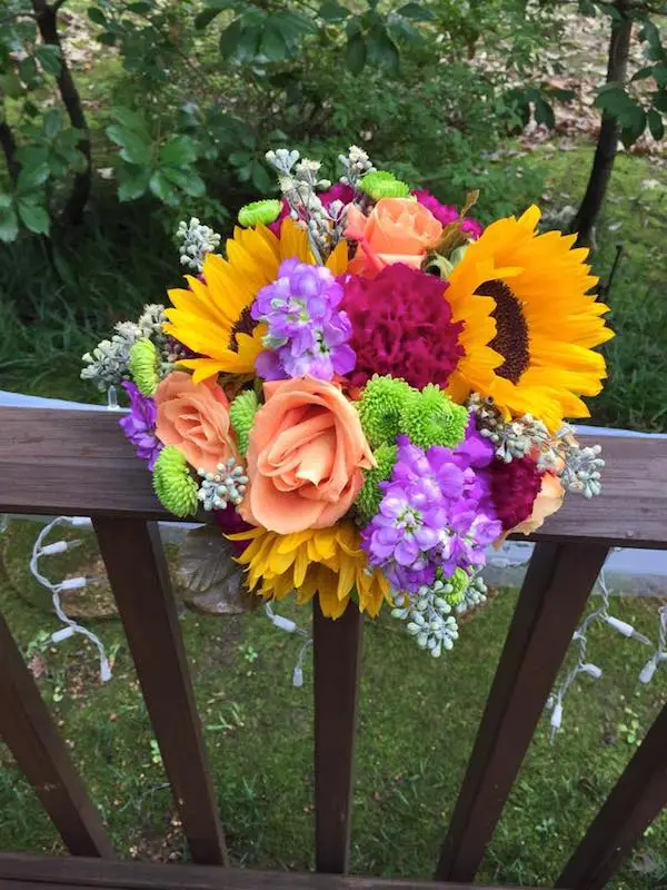fall wedding flowers bouquet by kacie cooper floral designer