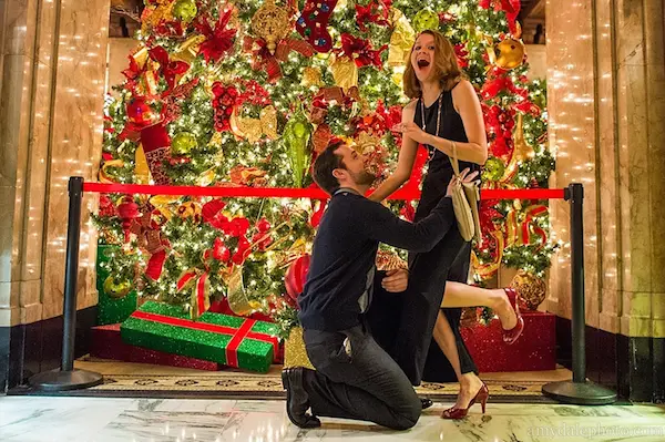 christmas peabody hotel proposal photo by amy dale photography