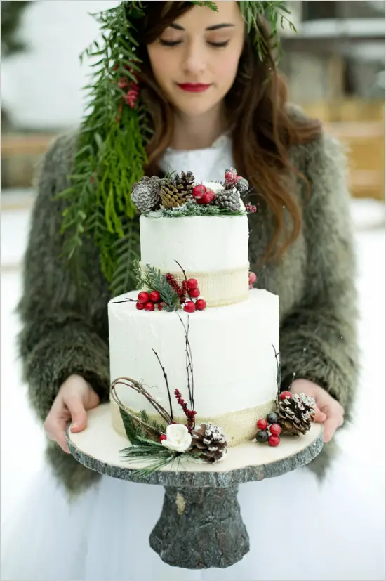 christmas wedding ideas - wedding cake