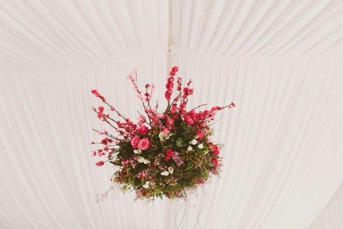 hanging wedding flower design - mondo floral design - midsouthbride.com