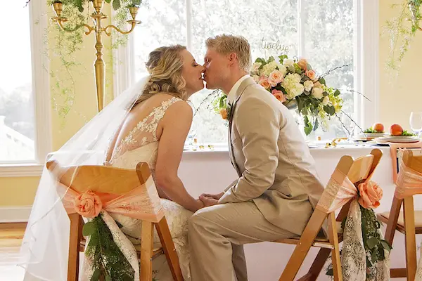 Tennessee Spring Inspired Wedding - Photo by Blush Creative Photography 28- midsouthbride.com