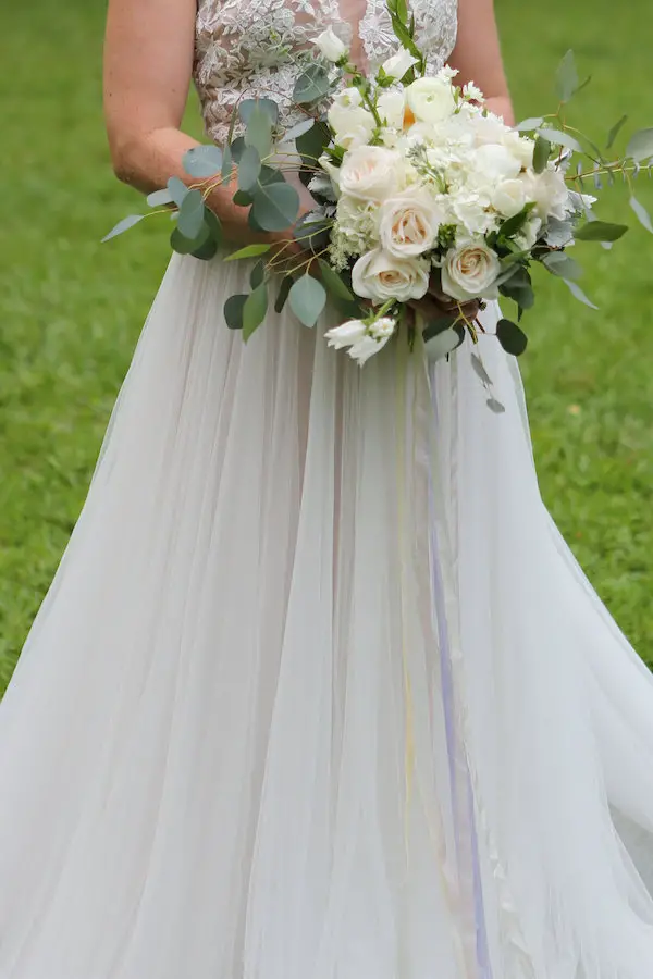 farm bridal shoot from Confete Events in Mississippi weddings 30 - midsouthbride.com