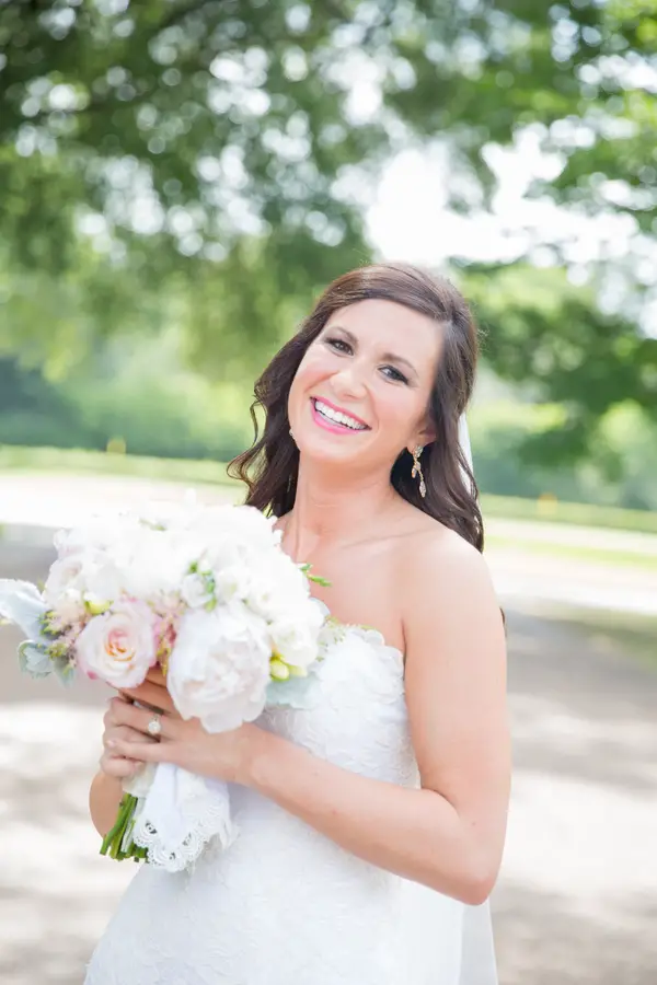 Laura & Michael's Memphis Country Club Wedding 27 - photo by Bethany Veach Photography - midsouthbride.com