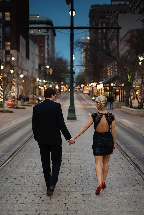 memphis engagement photo ideas - downtown