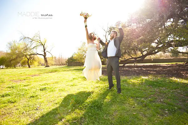 memphis wedding photographer - maddie moree - jumping-couple-memphis-wedding-ceremony copy