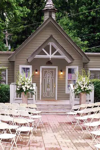 Graceland Chapel in the Woods Memphis  Wedding  Venue 