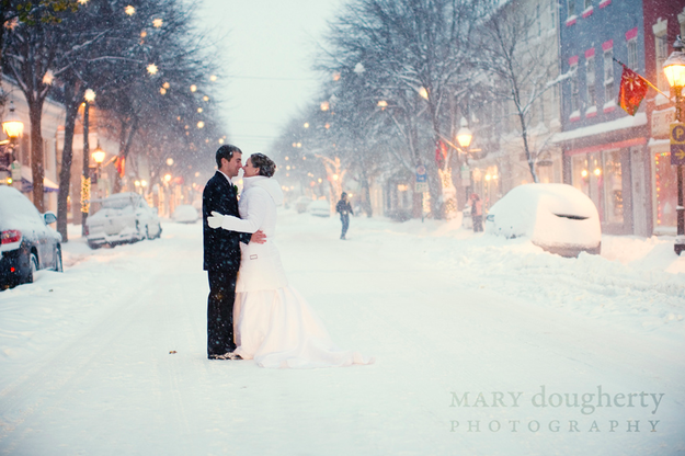 winter snow wedding inspiration - Mary Doughtery Photography : marydougherty.com