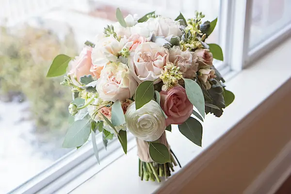 Tennessee Spring Inspired Wedding - Photo by Blush Creative Photography 5- midsouthbride.com