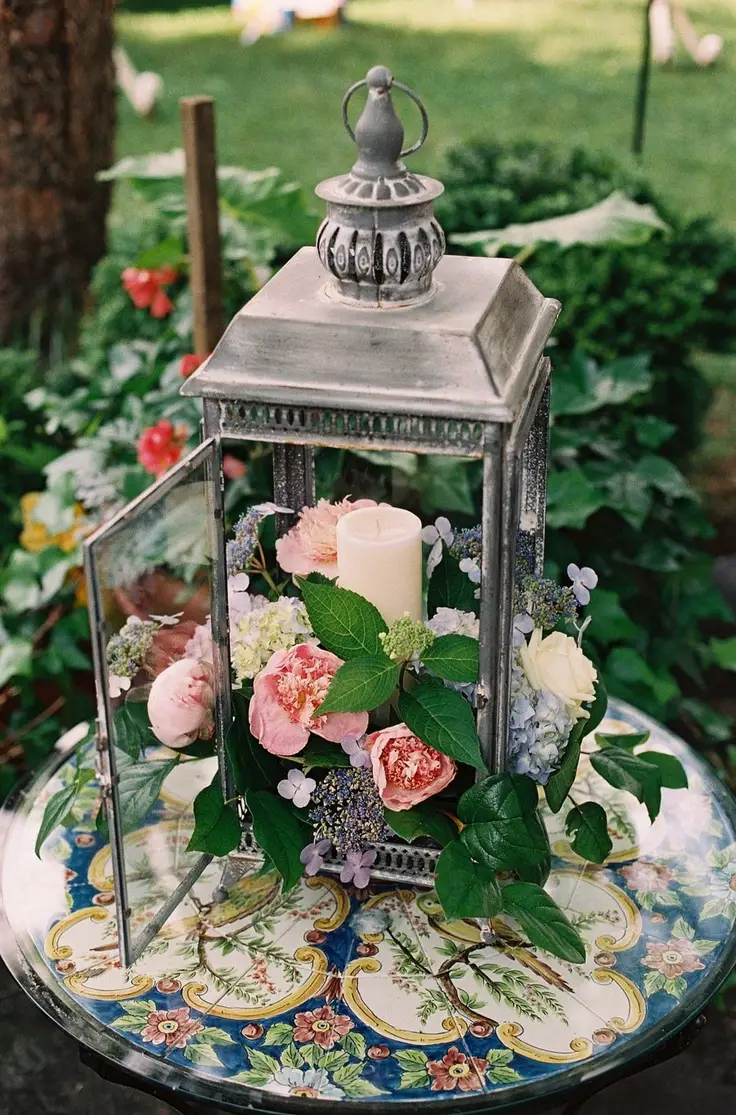 21 Lantern Wedding Decor Ideas | Mid-South Bride
