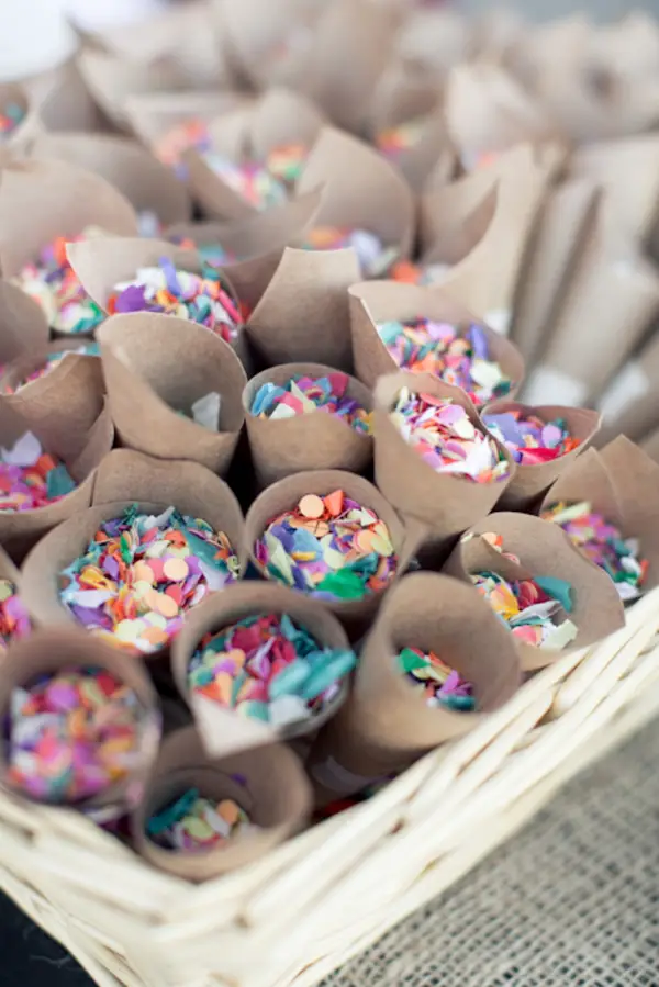 wedding confetti cones - photo  Isabelle Selby Photography