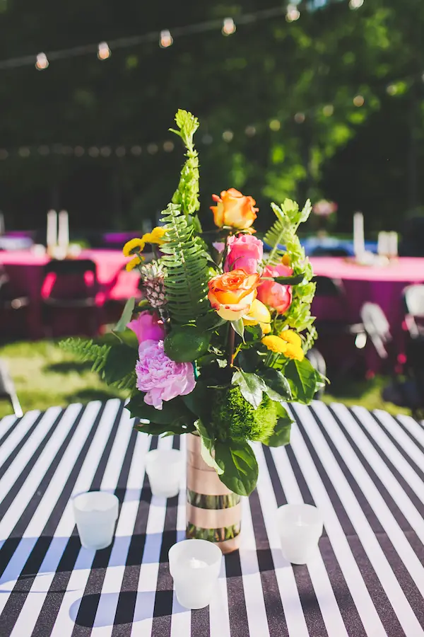 Kate Spade Inspired Jackson Tennessee Wedding 47 - photo by Teale Photography - midsouthbride.com