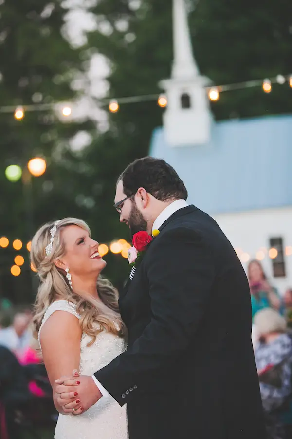 Kate Spade Inspired Jackson Tennessee Wedding 64 - photo by Teale Photography - midsouthbride.com