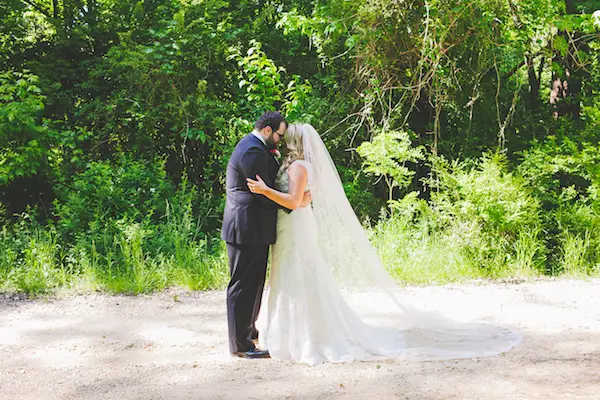 Kate Spade Inspired Tennessee Wedding First Look 4 - photo by Teale Photography - midsouthbride.com