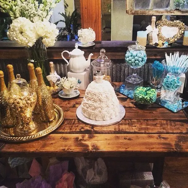 tea party bridal shower from gerri philthelovewedding