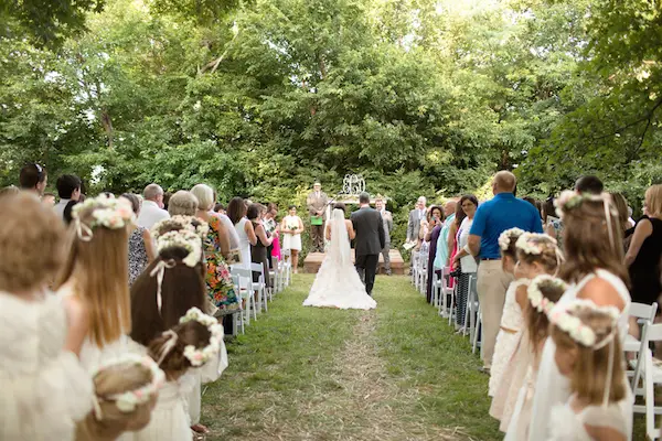 Emily & Dylan's Strawberry Farm Arkansas Wedding - photo by Photo Love - midsouthbride.com 41