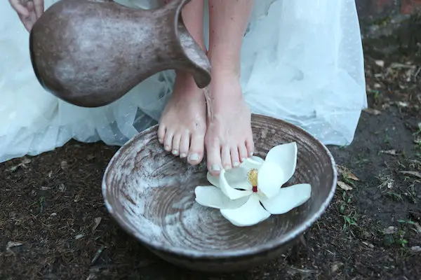 farm bridal shoot from Confete Events in Mississippi weddings 11 - midsouthbride.com