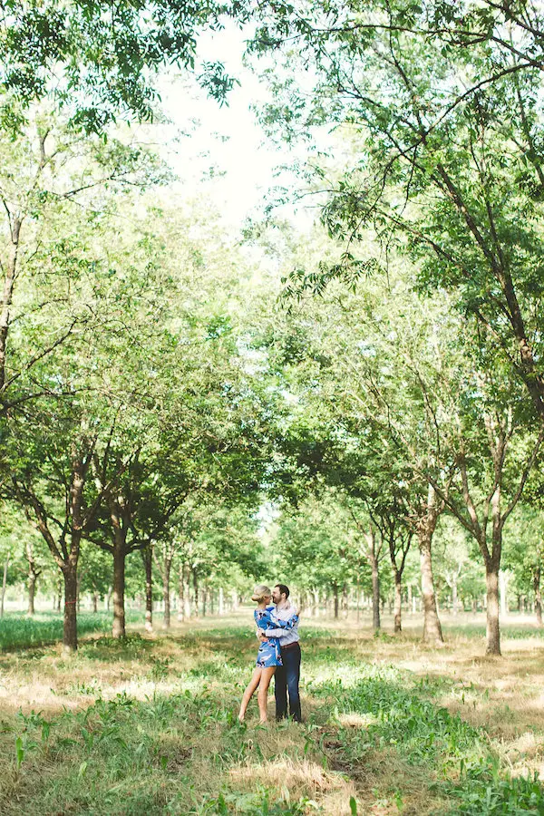 Hannah & Robert Mississippi Engagement 2 - photo by Taylor Square Photography - midsouthbride.com