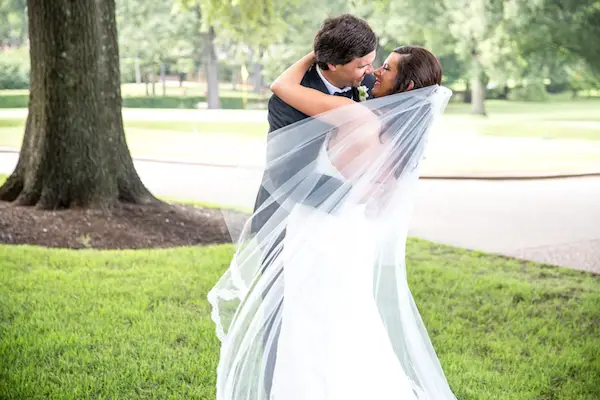 Laura & Michael's Memphis Country Club Wedding 24- photo by Bethany Veach Photography - midsouthbride.com