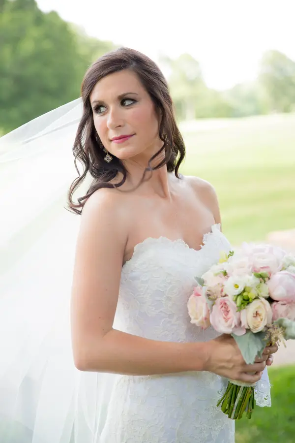 Laura & Michael's Memphis Country Club Wedding 40 - photo by Bethany Veach Photography - midsouthbride.com