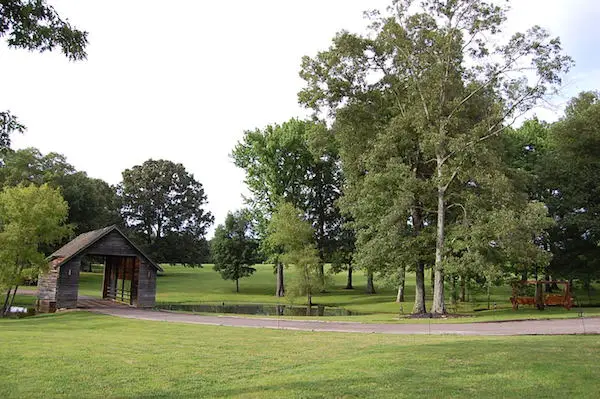 Memphis Wedding Venue - The Bridge at Chrisleigh Farm Ceremony Location