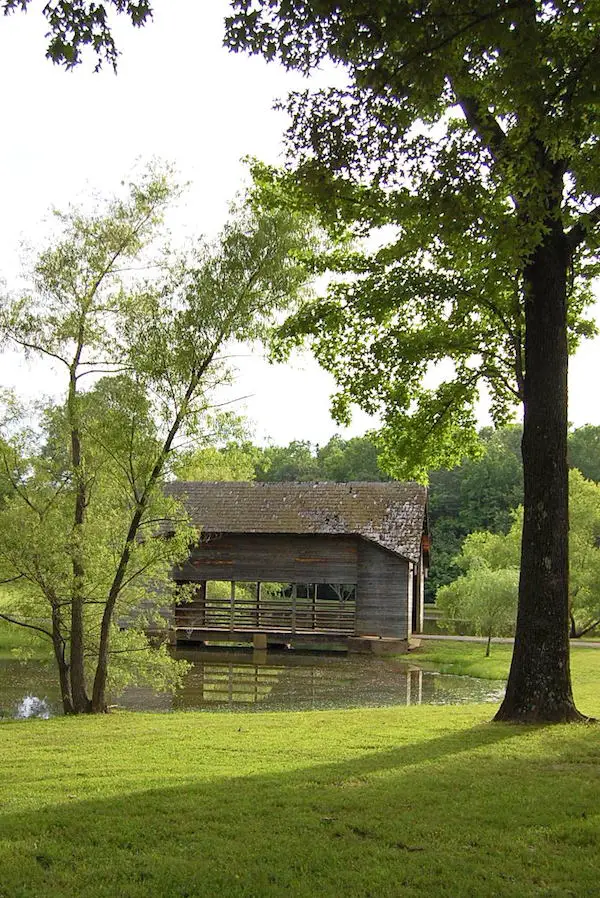 Memphis Wedding Venue - The Bridge at Chrisleigh Farm Pond Bridge