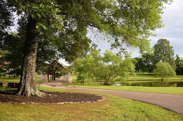 Memphis Wedding Venue - The Bridge at Chrisleigh Farm Road to Bridge