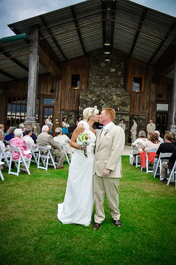 Ashley & Charles's Family Focused Starkville Mississippi Wedding - KTB Sparkle Photography - midsouthbride.com 12