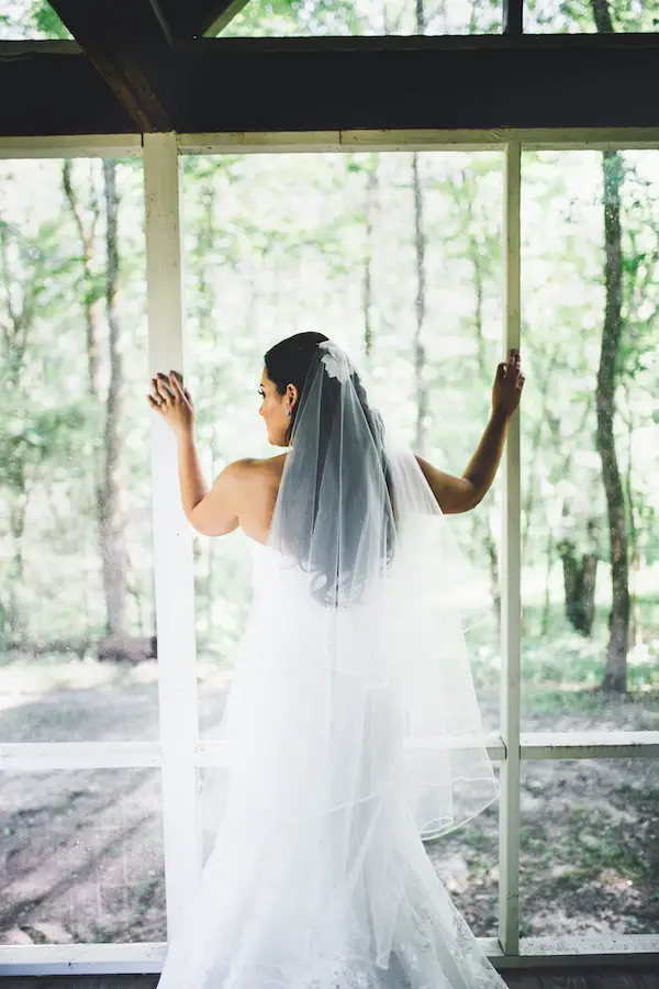 Fabiana & Daniel Memphis Mallard Croft Wedding - photo by Sara Ann Green Photography - midsouthbride.com 25