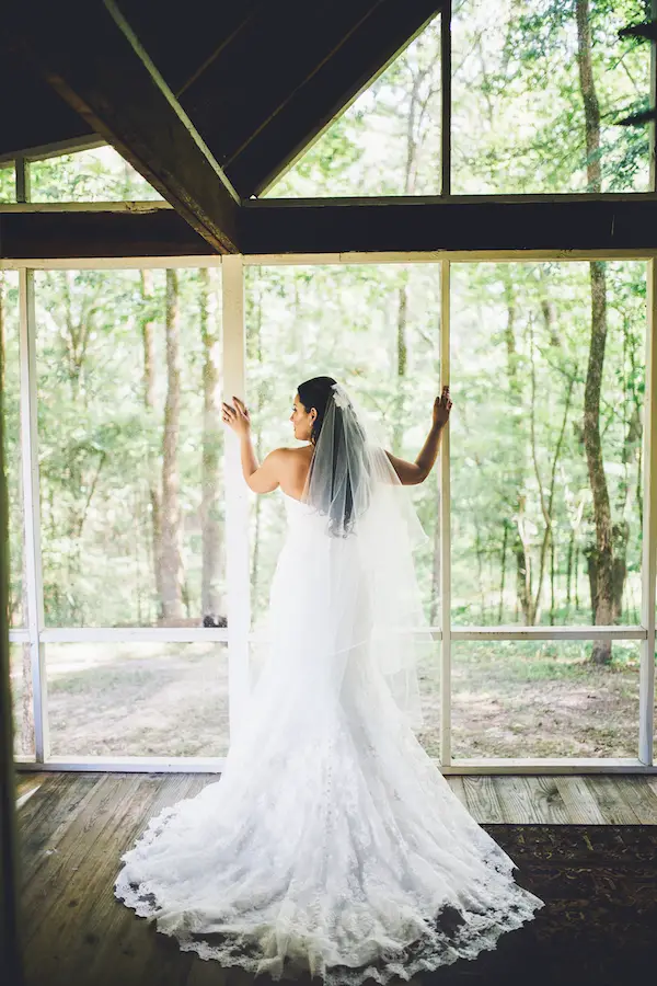 Fabiana & Daniel Memphis Mallard Croft Wedding - photo by Sara Ann Green Photography - midsouthbride.com 26