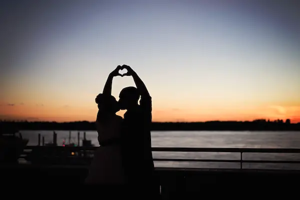 Courtney & Myron Downtown Memphis Engagement - Andrea King Photography - midsouthbride.com 27