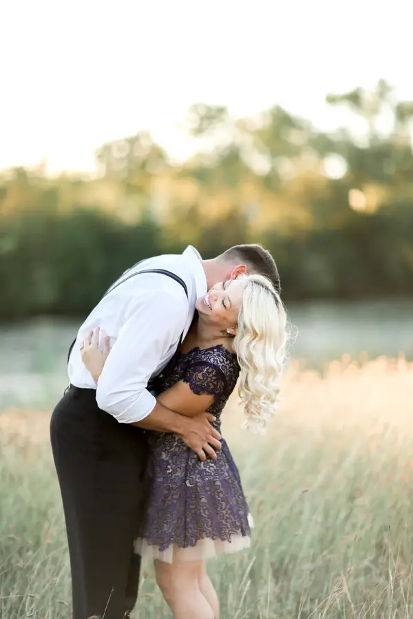 Stephanie & Nic's Dreamy Sunset Engagement - Soft Elegance Photography - midsouthbride.com 17