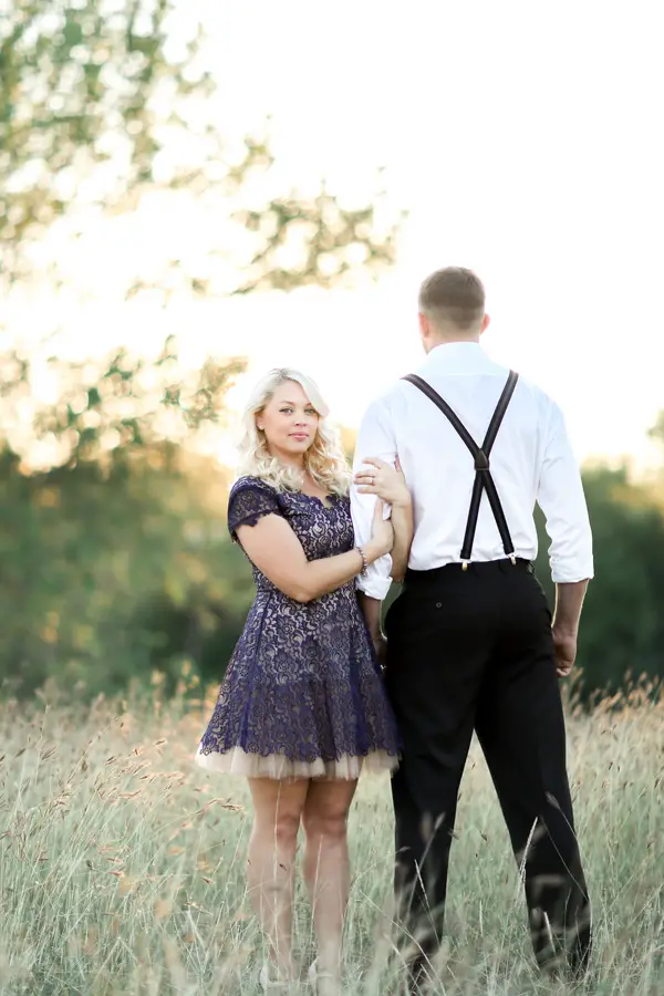 Stephanie & Nic's Dreamy Sunset Engagement - Soft Elegance Photography - midsouthbride.com 21