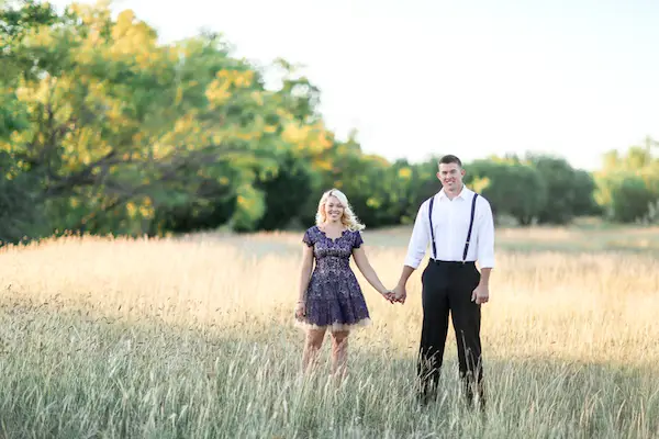 Stephanie & Nic's Dreamy Sunset Engagement - Soft Elegance Photography - midsouthbride.com 8