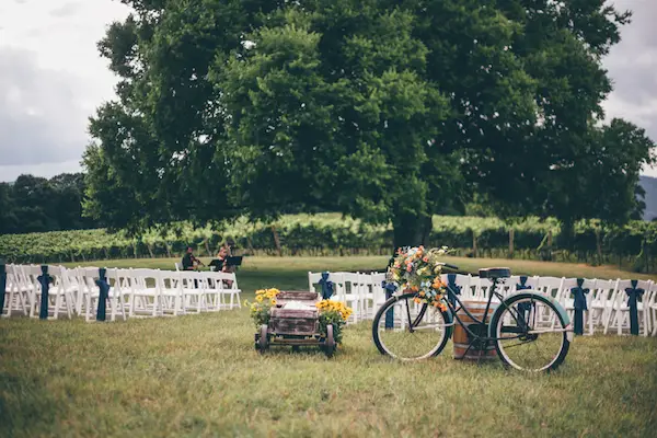 Emily & Joe Romantic Vineyard Tennessee Wedding - Heather Faulkner Photography - midsouthbride.com 23