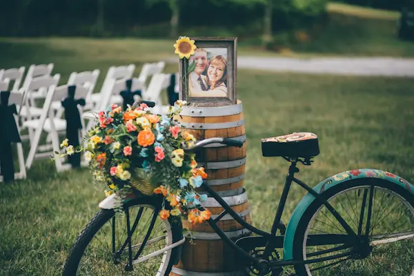 Emily & Joe Romantic Vineyard Tennessee Wedding - Heather Faulkner Photography - midsouthbride.com 25