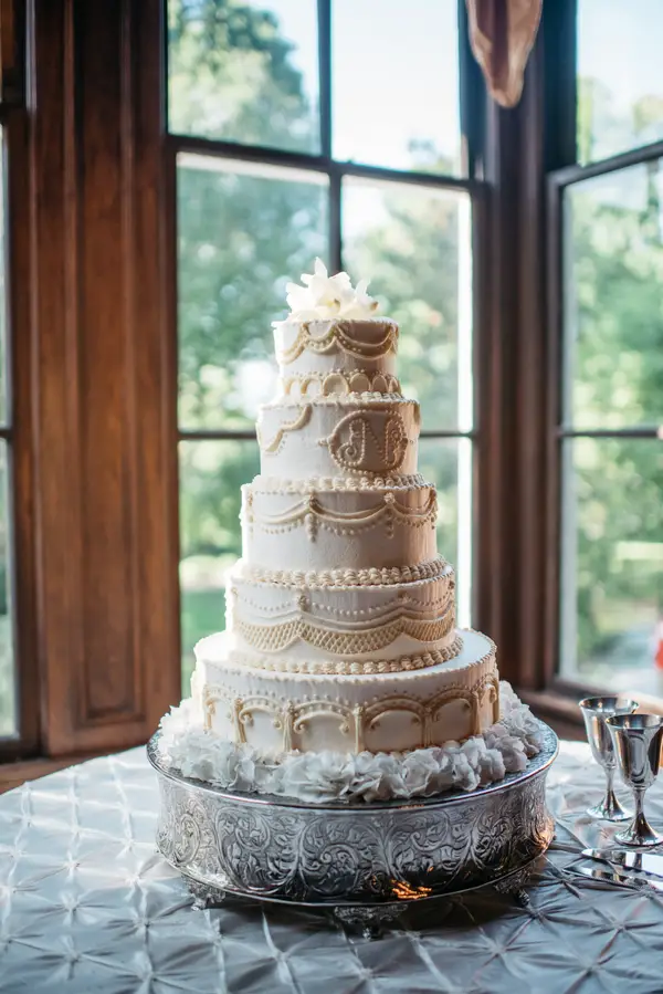 Ashlyn & Tom's Wedding Cake at Annesdale Mansion