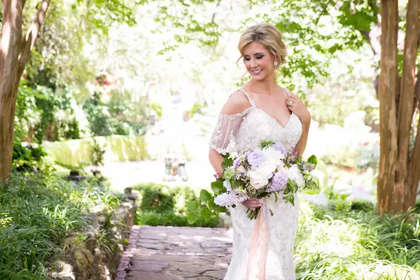 Lovely in Lilac Wedding Inspiration - photo by Tracy Autem & Lightly Photography - midsouthbride.com 3