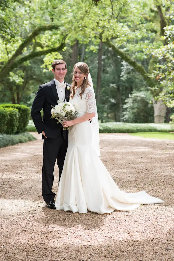 Mary Claire & Will's Southern Plantation Mississippi Wedding - photo by Adam & Alli Photography - midsouthbride.com 17