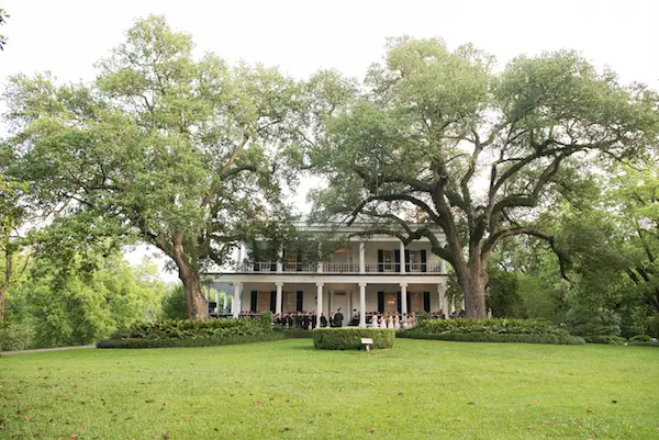 Mary Claire & Will's Southern Plantation Mississippi Wedding - photo by Adam & Alli Photography - midsouthbride.com 35