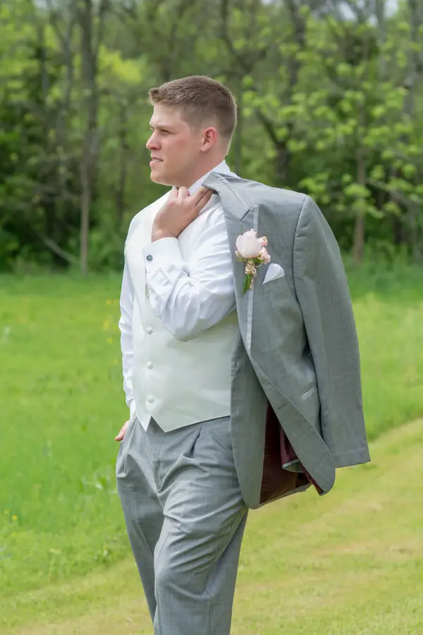 Brittany & JD's Rustic Tennessee Farm Wedding - photo by Ivory Door Studios - midsouthbride.com 20