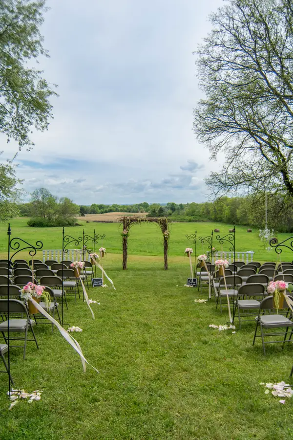 Brittany & JD's Rustic Tennessee Farm Wedding - photo by Ivory Door Studios - midsouthbride.com 23