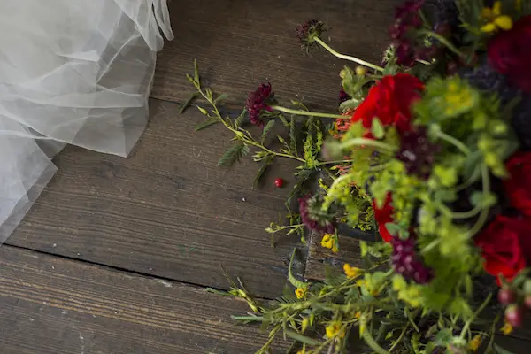 Cranberry Bridal Wedding Inspiration - photo by Lumarie Photo & Design - midsouthbride.com 28