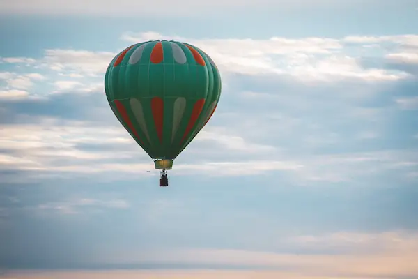 Darby & Garrett's Hot Air Balloon Engagement Session - photo by SheHeWe Photography - midsouthbride.com 45