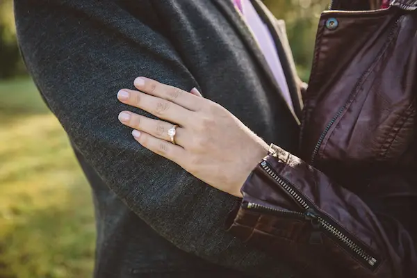 Darby & Garrett's Hot Air Balloon Engagement Session - photo by SheHeWe Photography - midsouthbride.com 5