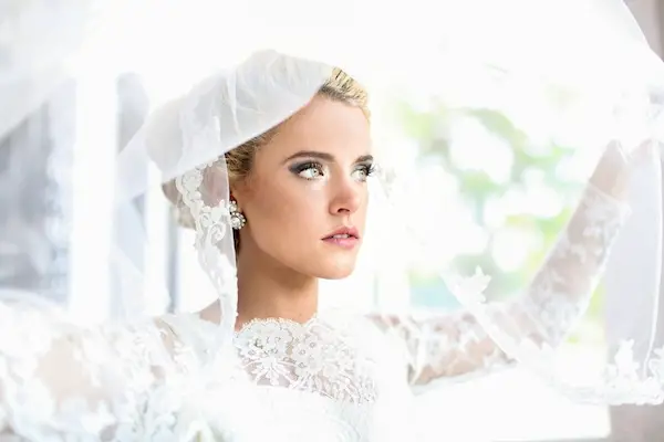 tips for better bridal portraits - photos by Soft Elegance Photography - midsouthbride.com