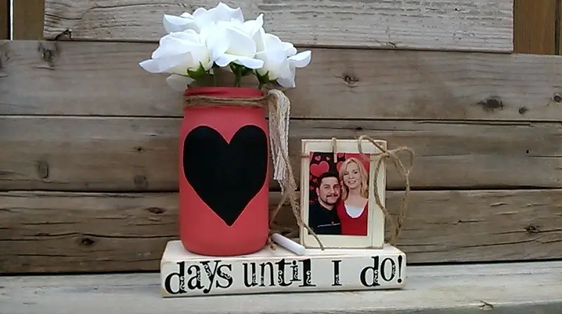 Chalkboard countdown Mason Jar-Fiance' gift