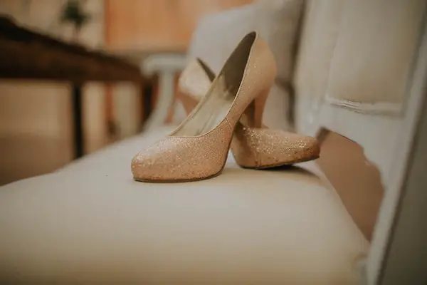 Sparkle Styled Shoot - Kelsey Hawkins Photography - midsouthbride.com 36