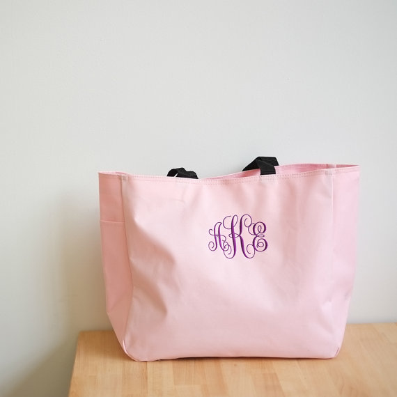 Bridesmaid tote bag as a bridesmaid gift