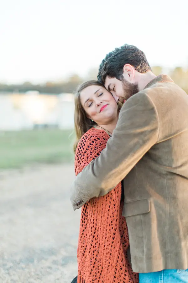 Melissa & Wade's Small Town Mississippi Engagement - photo by Daesha Marie Photography - midsouthbride.com 18