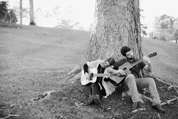 Melissa & Wade's Small Town Mississippi Engagement - photo by Daesha Marie Photography - midsouthbride.com 2